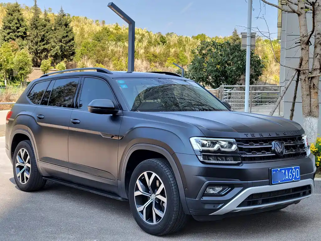 VOLKSWAGEN TOURAN 2020