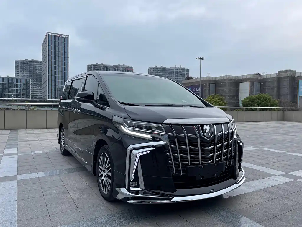 TOYOTA ALPHARD 2018
