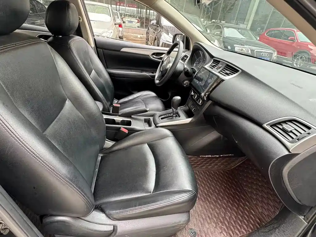 NISSAN SYLPHY 2019
