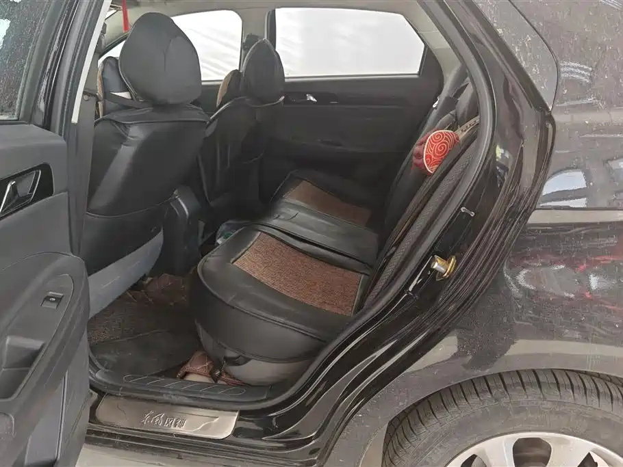 DONGFENG AEOLUS S30 2013
