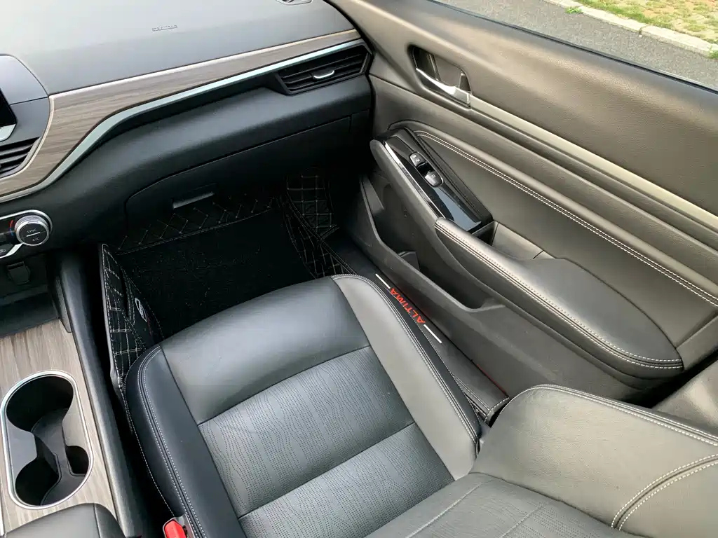 NISSAN TEANA 2021