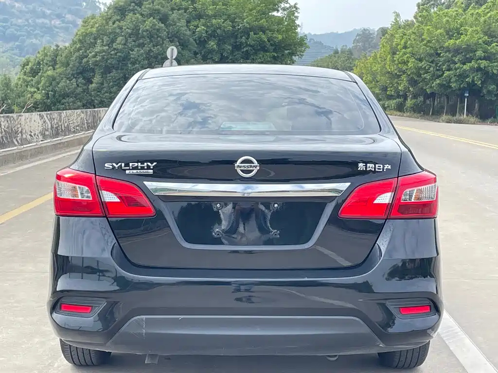 NISSAN SYLPHY 2022