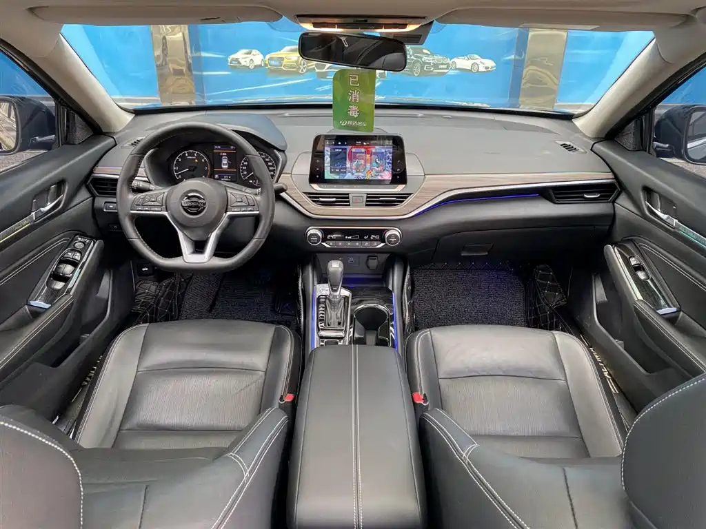 NISSAN TEANA 2022