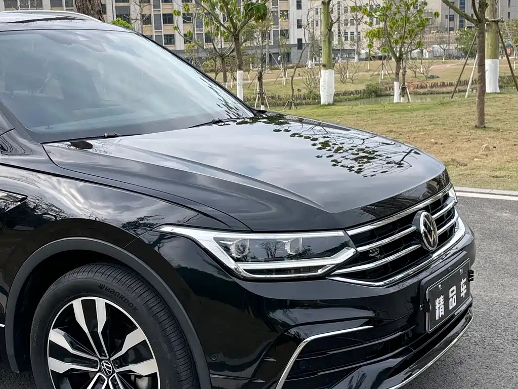 VOLKSWAGEN TIGUAN L 2022