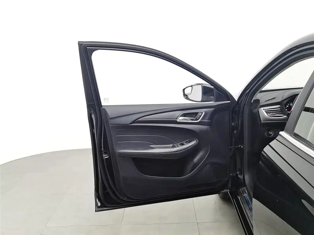 ROEWE I5 2019