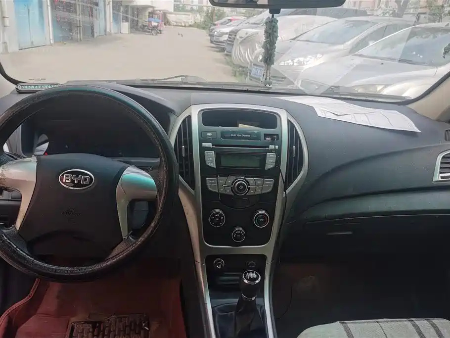 BYD F3 2016
