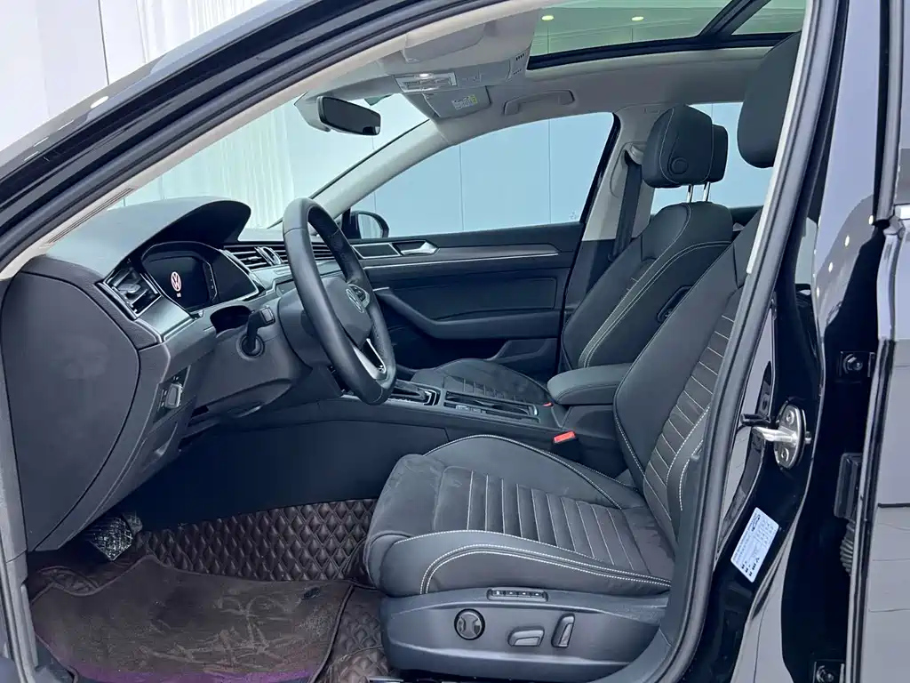 VOLKSWAGEN MAGOTAN 2022