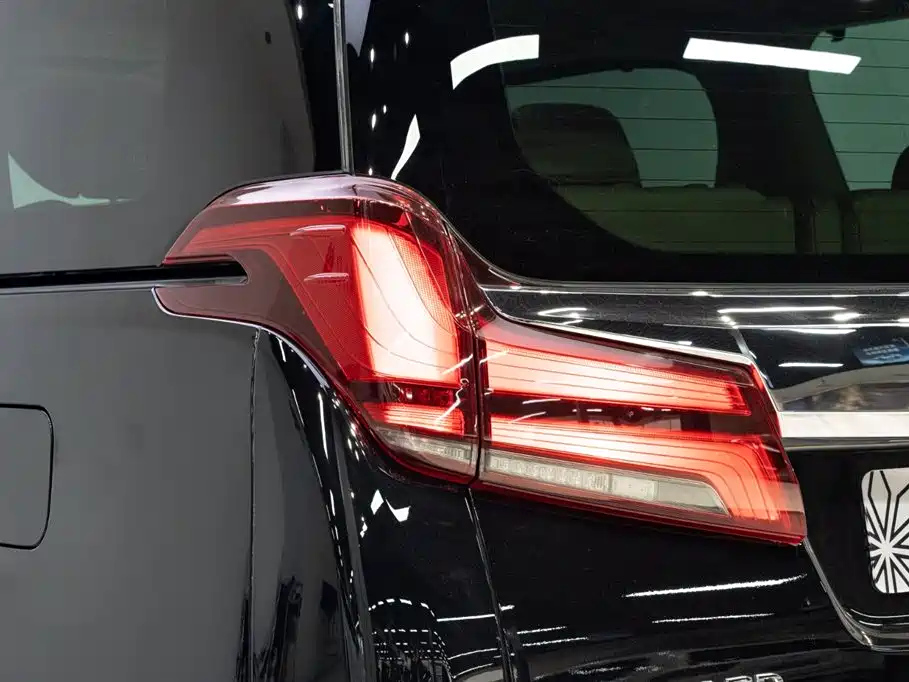 TOYOTA ALPHARD 2019