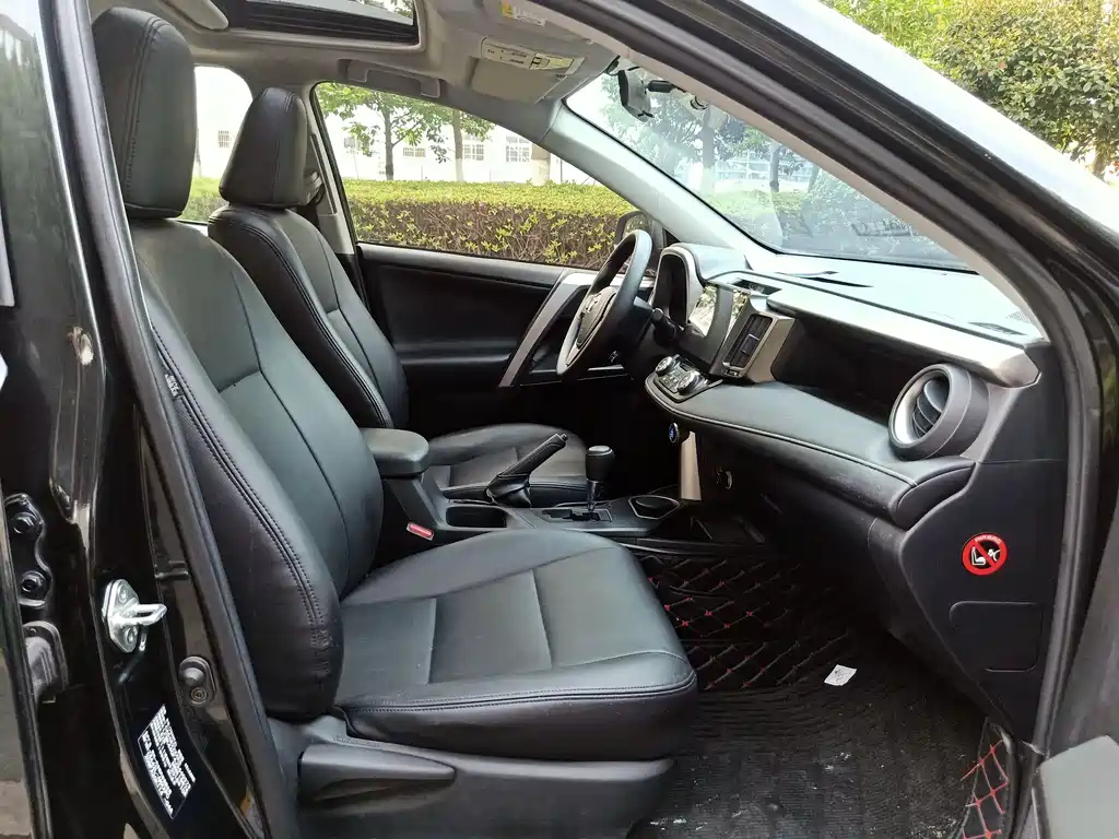 TOYOTA RAV4 RONGFANG 2018
