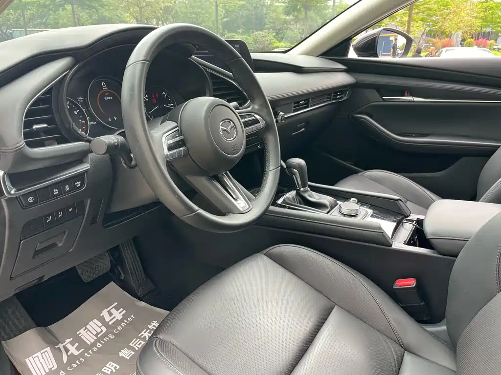 MAZDA 3 AXELA 2021