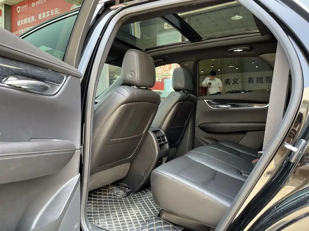CADILLAC XT5 2022