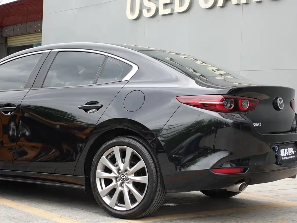 MAZDA 3 AXELA 2021