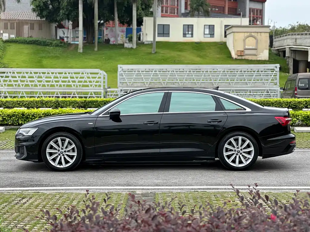 AUDI A6L 2020