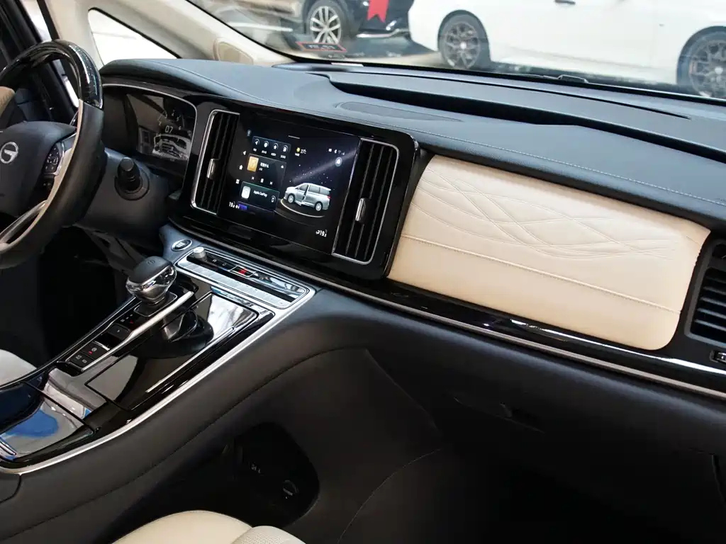 TRUMPCHI M8 2022
