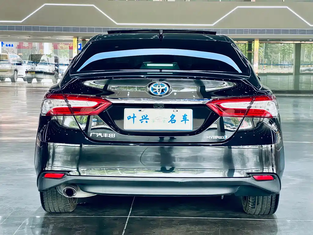 TOYOTA CAMRY 2021