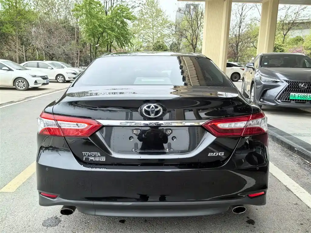 TOYOTA CAMRY 2018