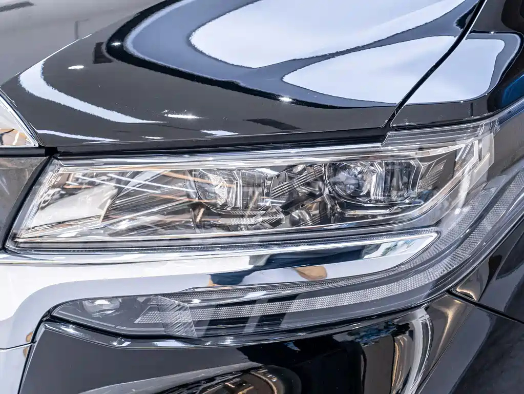 TOYOTA ALPHARD 2018