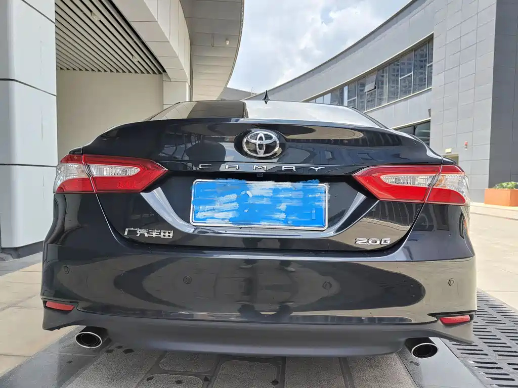 TOYOTA CAMRY 2022
