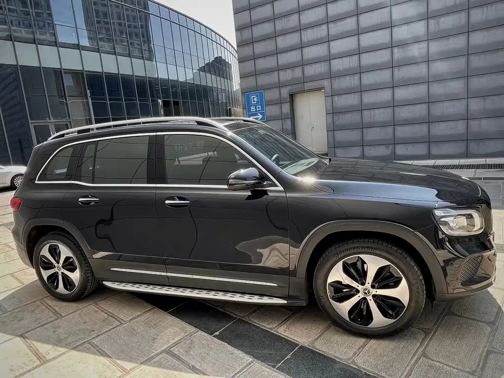 MERCEDES BENZ GLB 2022