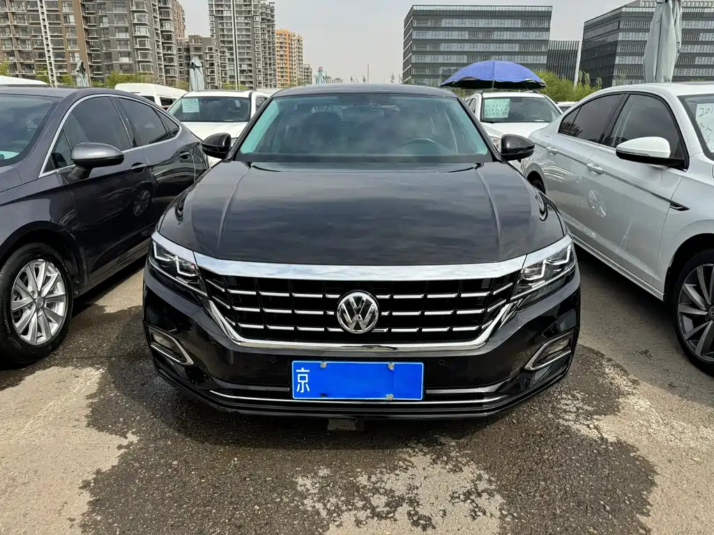 VOLKSWAGEN PASSAT 2020