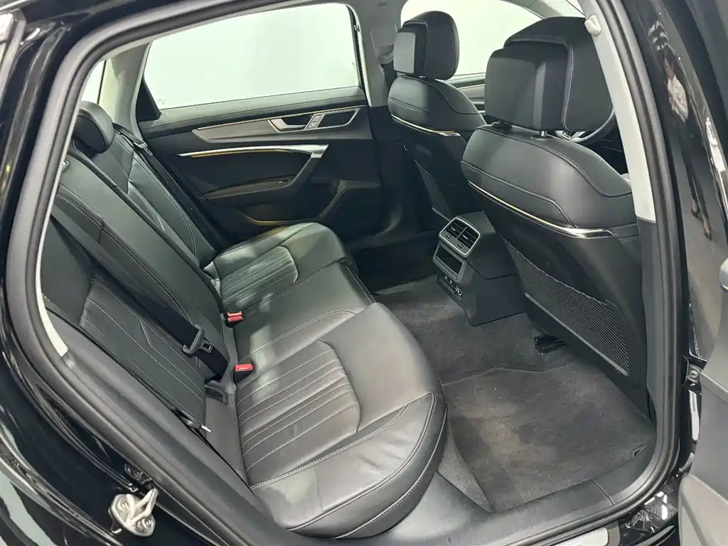 AUDI A6L 2023