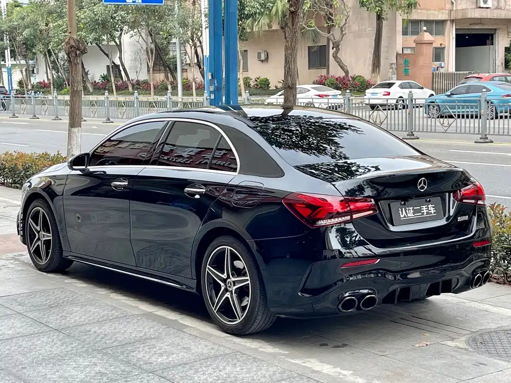MERCEDES BENZ A-CLASS 2021