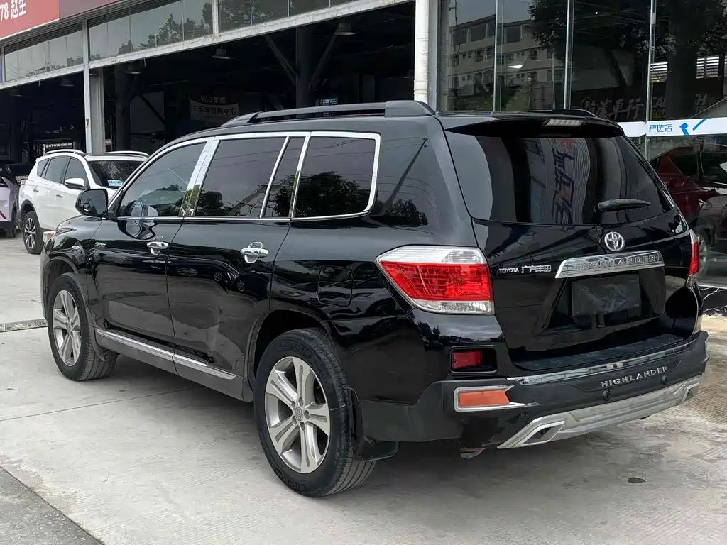 TOYOTA HIGHLANDER 2014