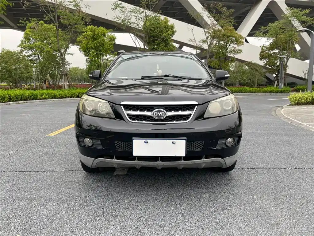 BYD S6 2013