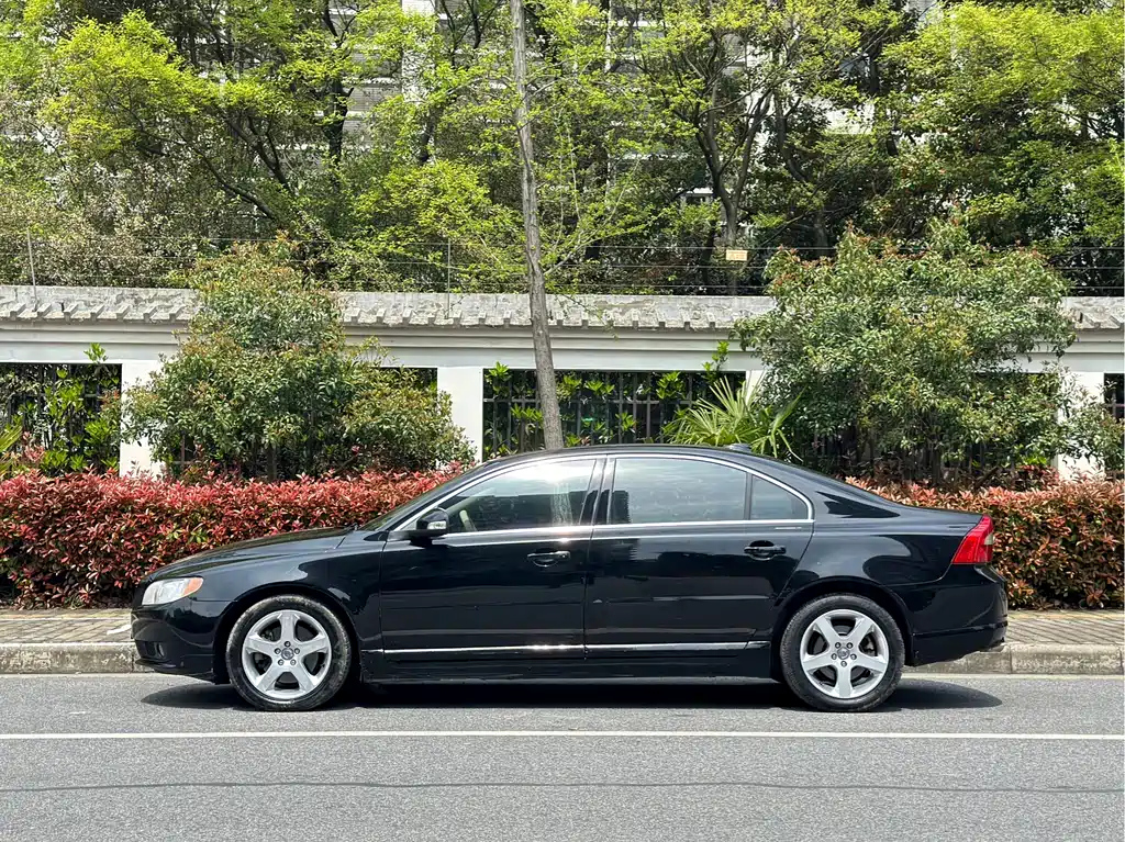 VOLVO S80L 2012