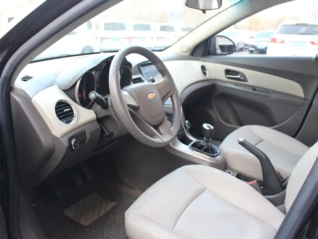 CHEVROLET CRUZE 2016