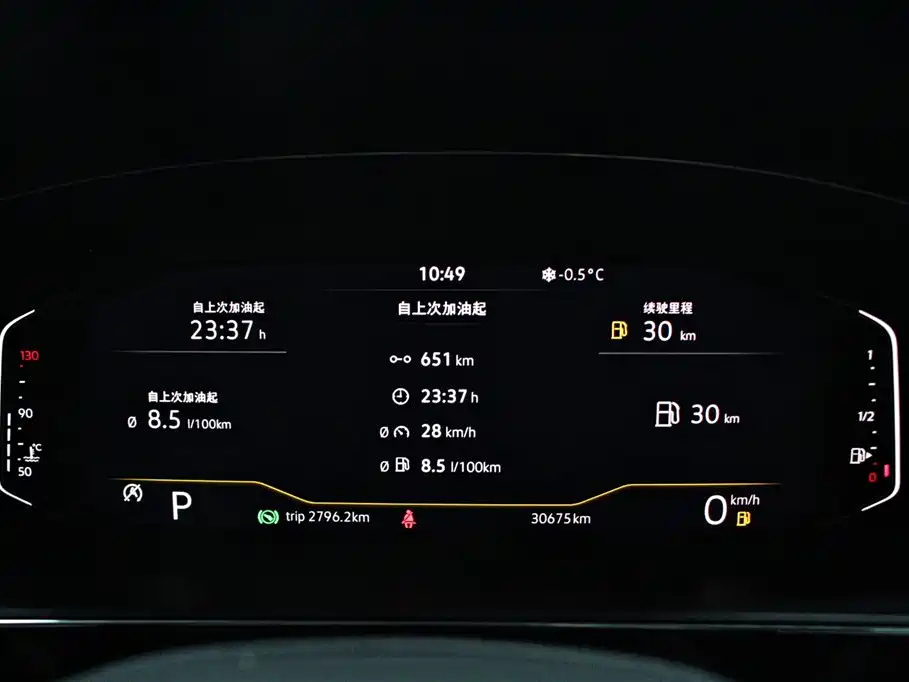 VOLKSWAGEN PASSAT 2022