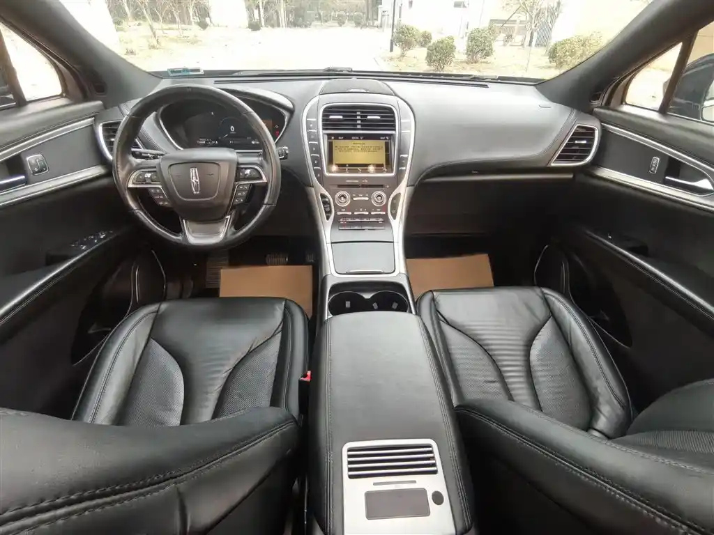 LINCOLN NAVIGATOR IMPORT 2019