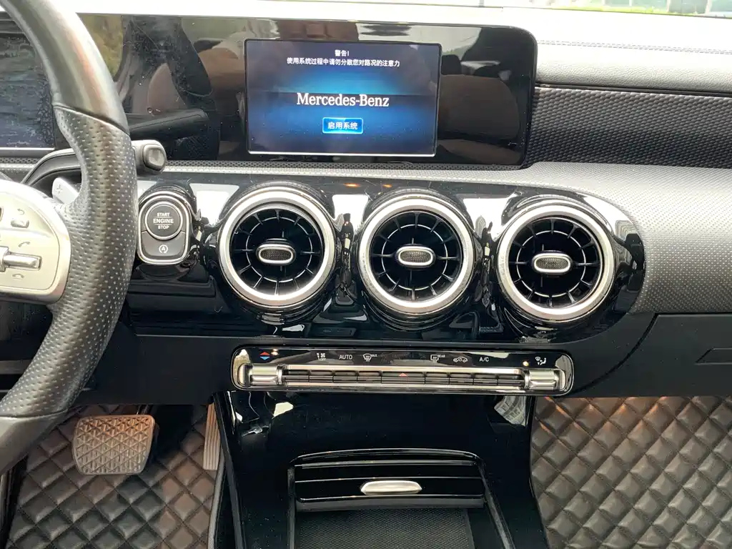 MERCEDES BENZ A-CLASS 2019
