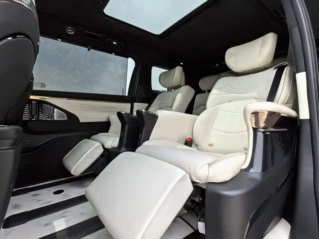 TRUMPCHI M8 2023