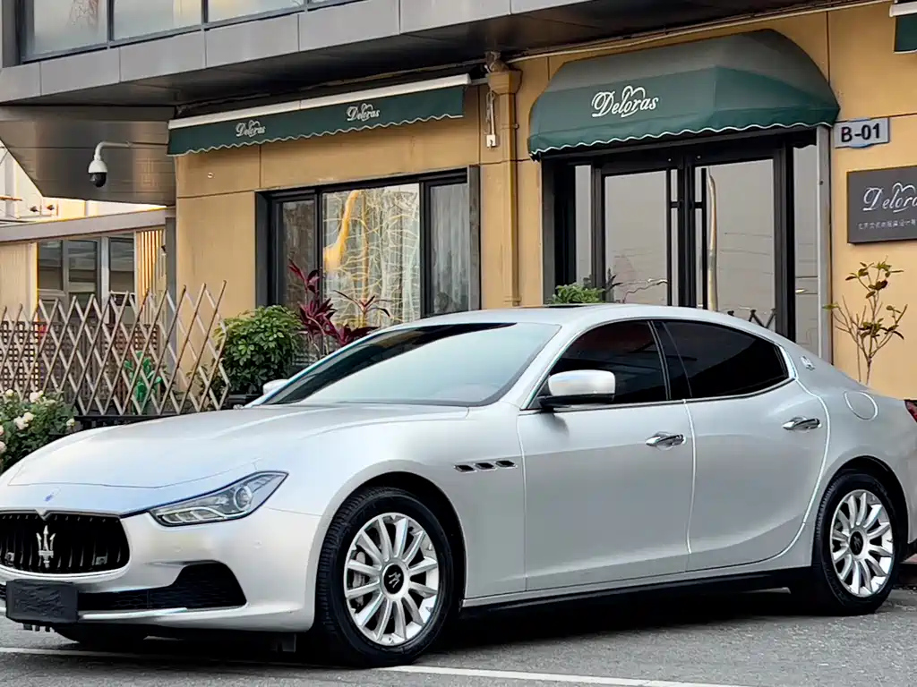 MASERATI GHIBLI 2017