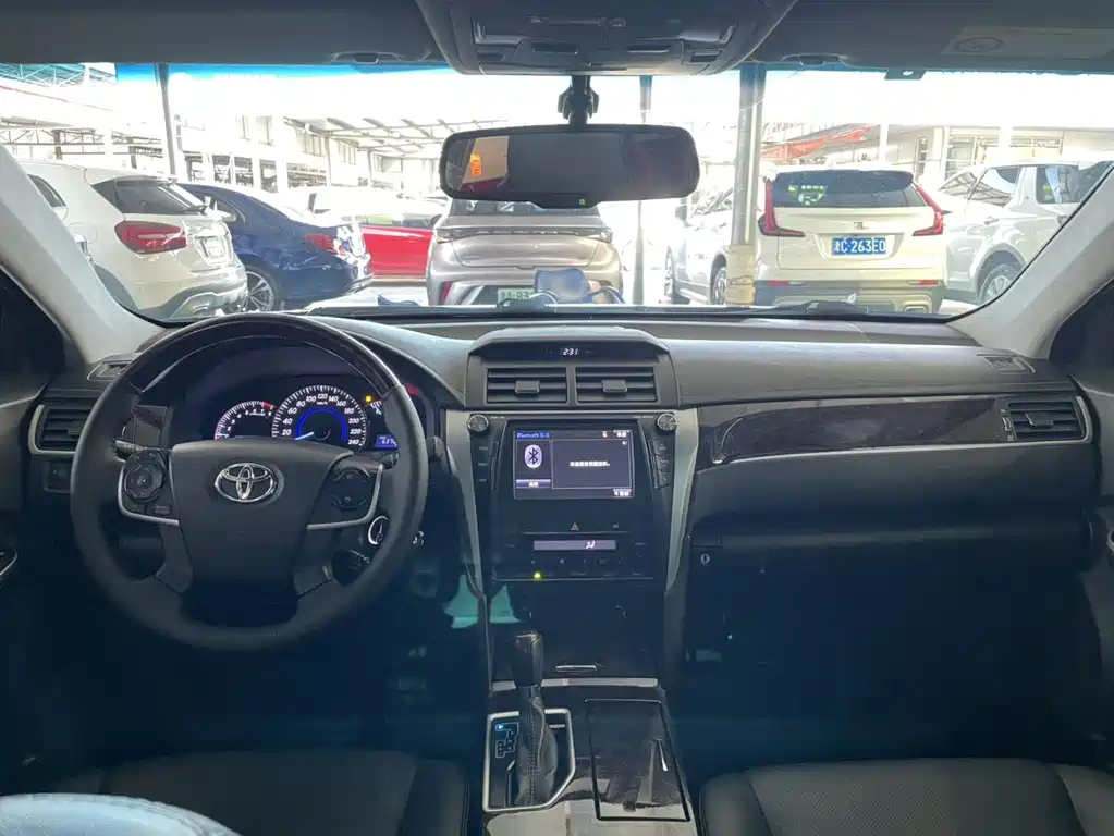 TOYOTA CAMRY 2017