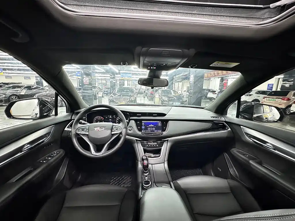 CADILLAC XT6 2021