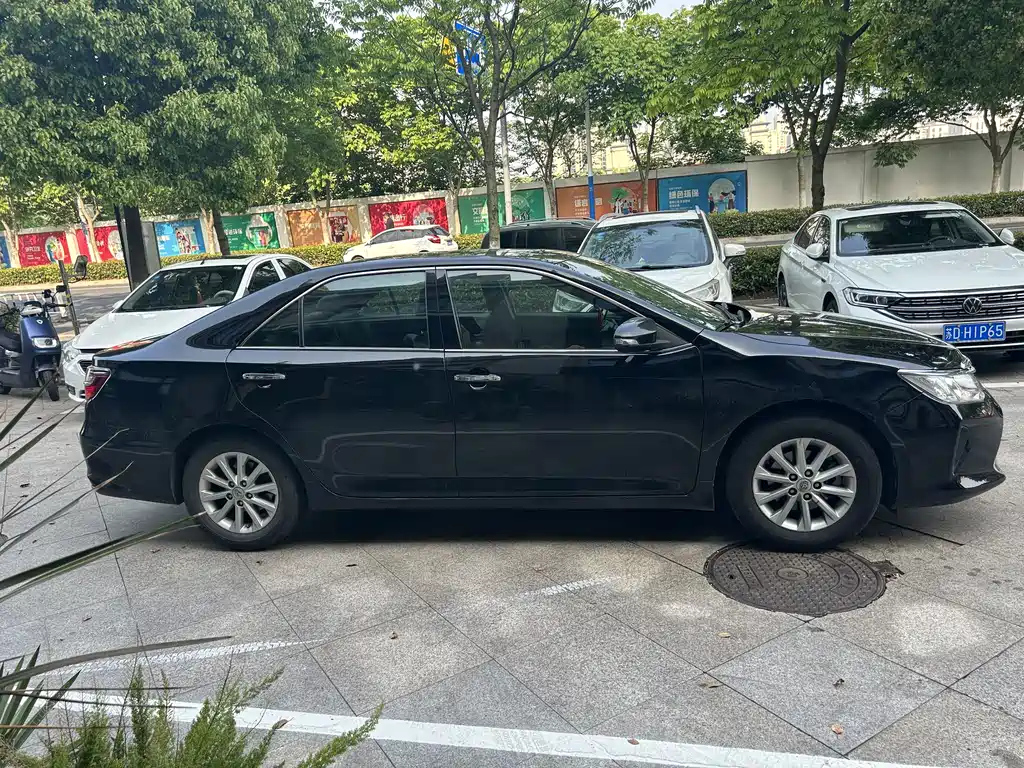TOYOTA CAMRY 2016