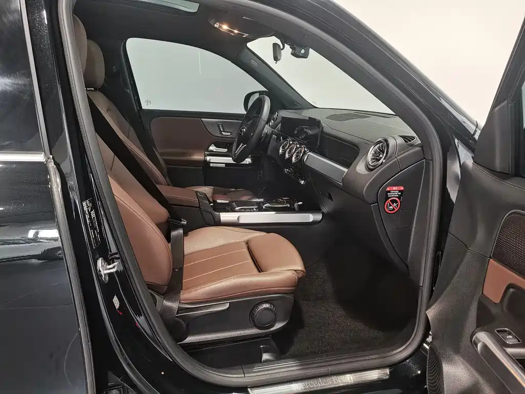MERCEDES BENZ GLB 2022