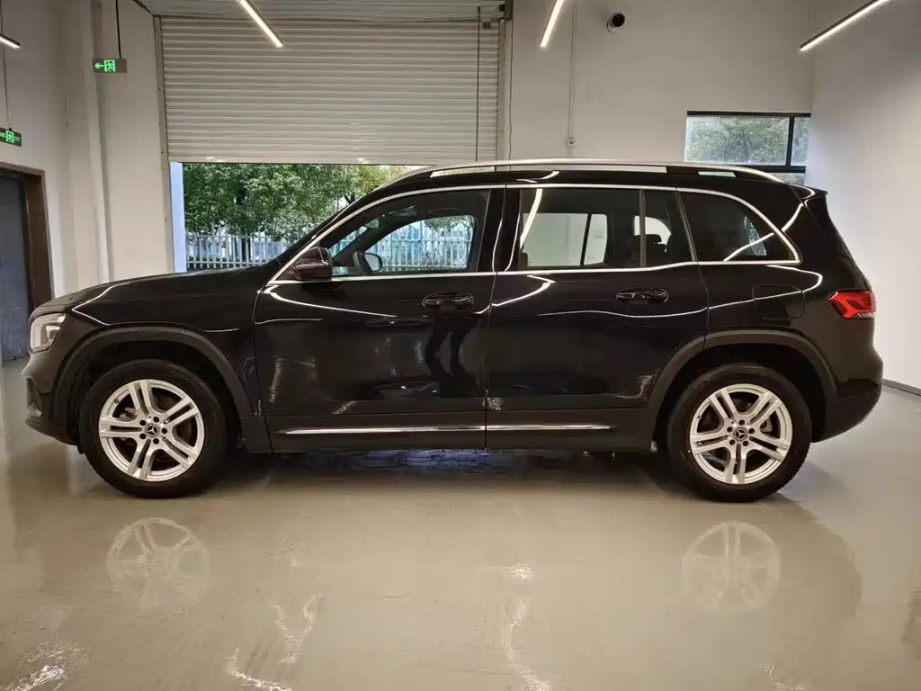 MERCEDES BENZ GLB 2022