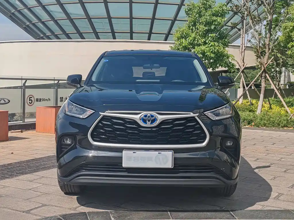 TOYOTA HIGHLANDER 2023