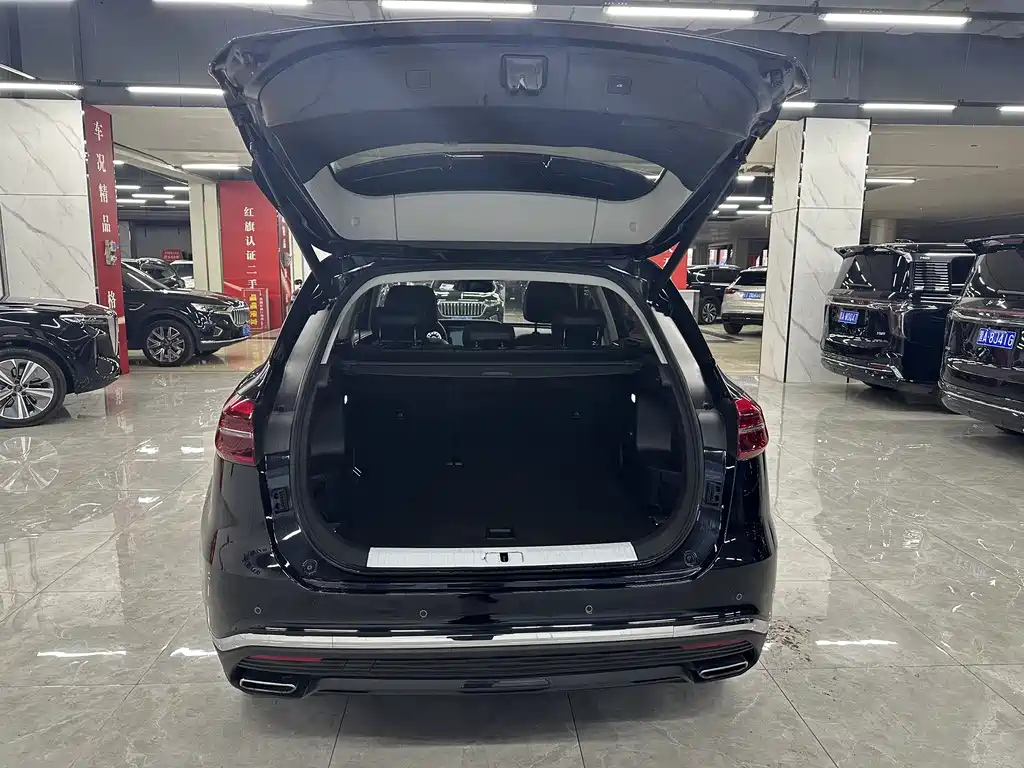HONGQI HS5 2022