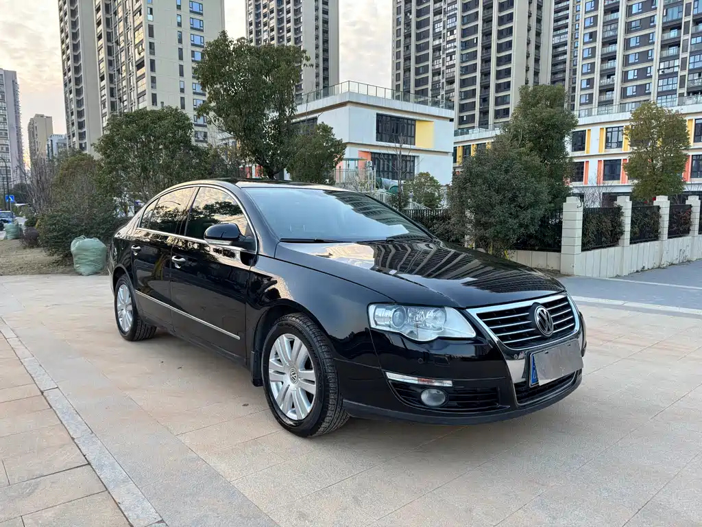 VOLKSWAGEN MAGOTAN 2011