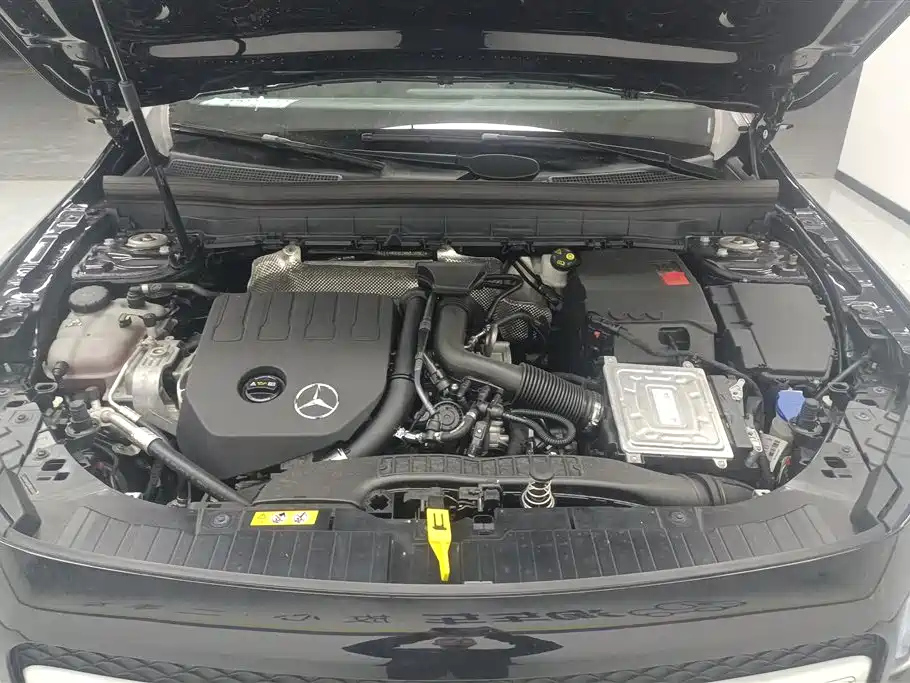 MERCEDES BENZ GLB 2021