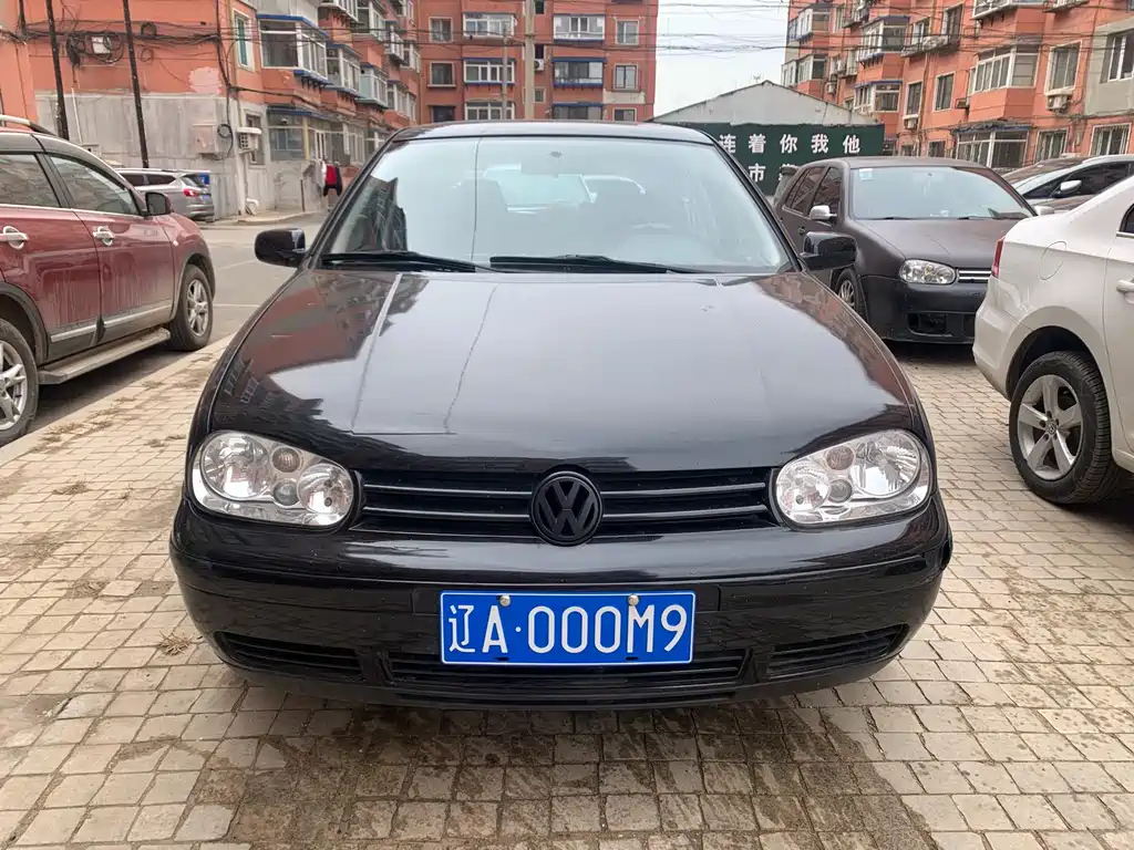 VOLKSWAGEN GOLF 2009