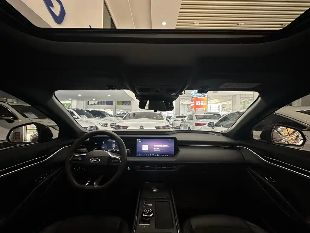 FORD MONDEO 2023