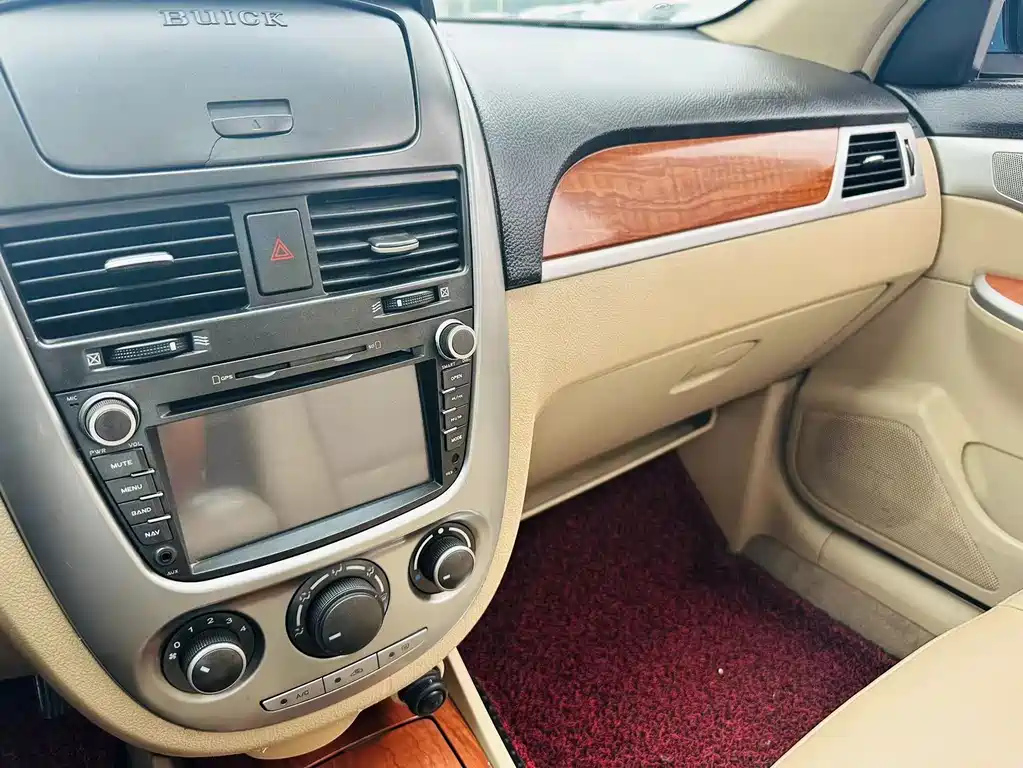 BUICK EXCELLE 2010