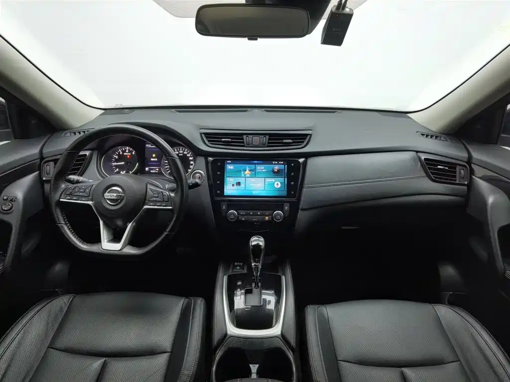 NISSAN X-TRAIL 2020