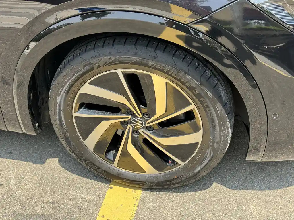 VOLKSWAGEN VILORAN 2020