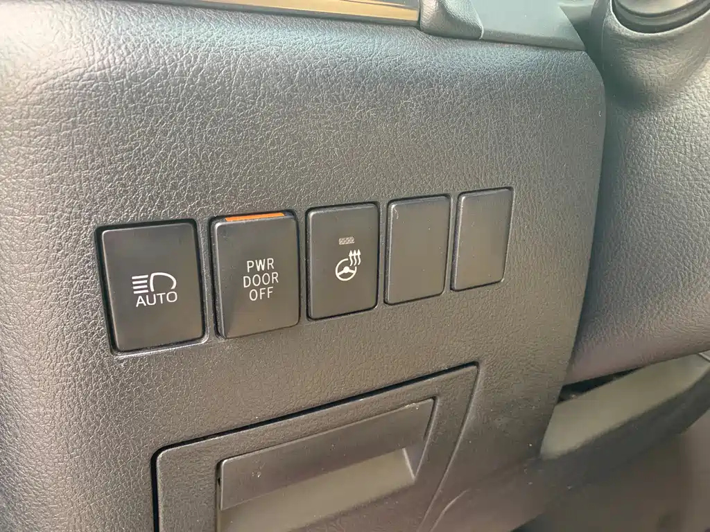 TOYOTA ALPHARD 2019